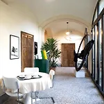 Konukevi Casa Della Sofora